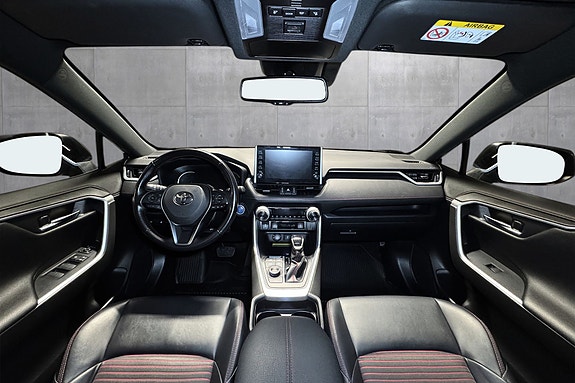 Toyota RAV4 Plug-in Hybrid 9 of 24