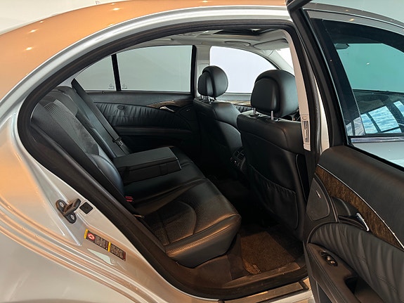 Mercedes-Benz E63 19 of 30