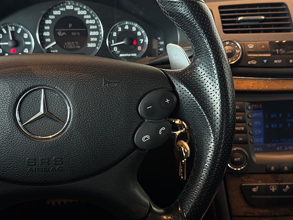 Mercedes-Benz E63 27 of 30