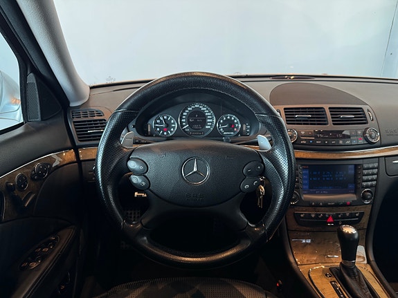 Mercedes-Benz E63 25 of 30