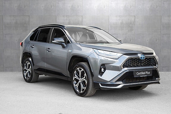 Toyota RAV4 Plug-in Hybrid 5 of 19