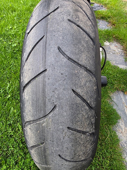KTM 690 SMC R 10 of 15