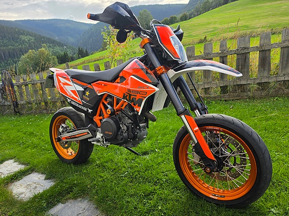 KTM 690 SMC R 5 of 15
