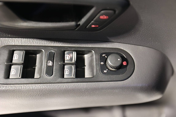 Volkswagen Amarok 19 of 24