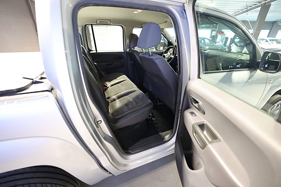 Volkswagen Amarok 22 of 24