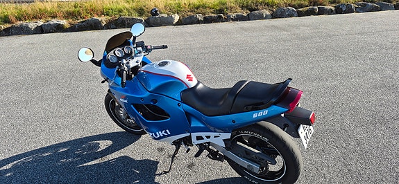 Suzuki GSX 600 F 4 of 6