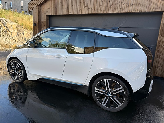 BMW i3 2 of 21
