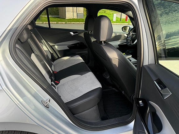 Volkswagen ID.3 3 of 8