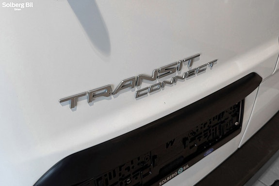 Ford Transit Connect 10 of 28