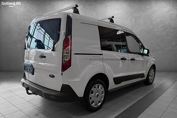 Ford Transit Connect 4 of 28