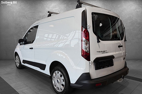Ford Transit Connect 5 of 28