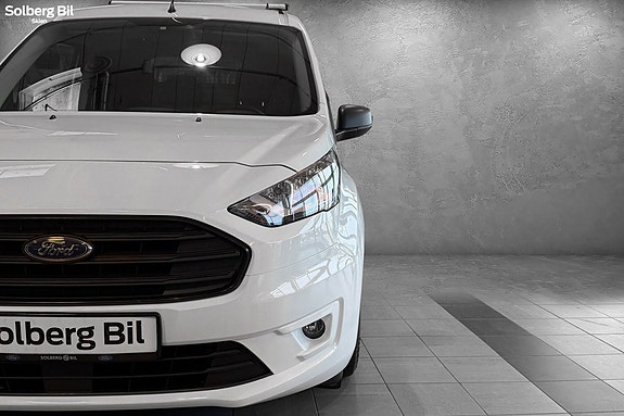Ford Transit Connect 11 of 28