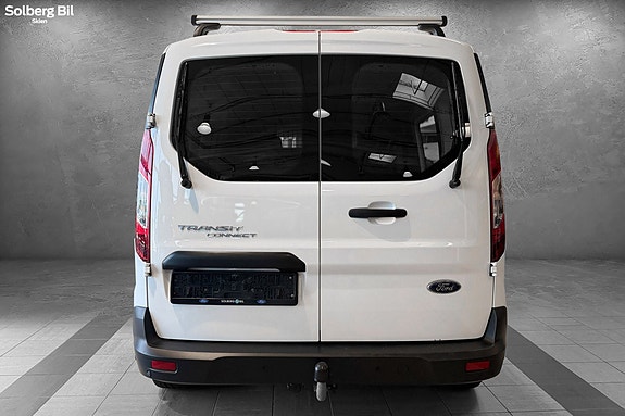 Ford Transit Connect 6 of 28