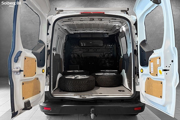 Ford Transit Connect 7 of 28