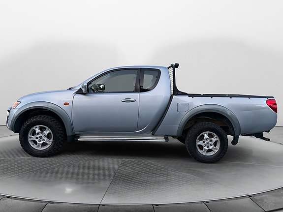 Mitsubishi L200 2 of 21