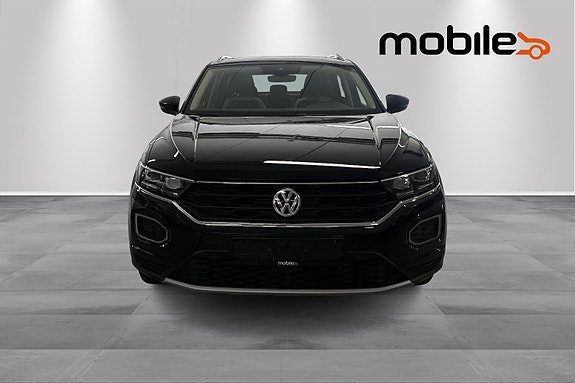 Volkswagen T-Roc 18 of 24