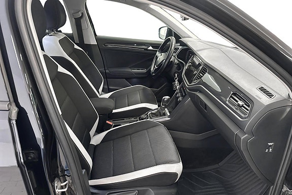 Volkswagen T-Roc 23 of 24