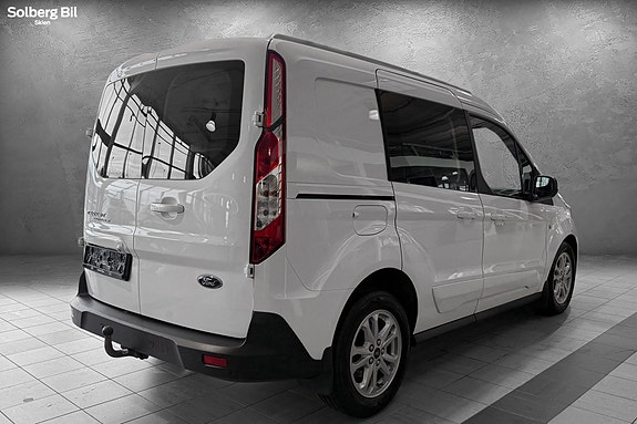 Ford Transit Connect 10 of 30