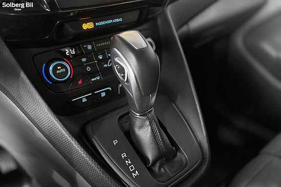 Ford Transit Connect 27 of 30