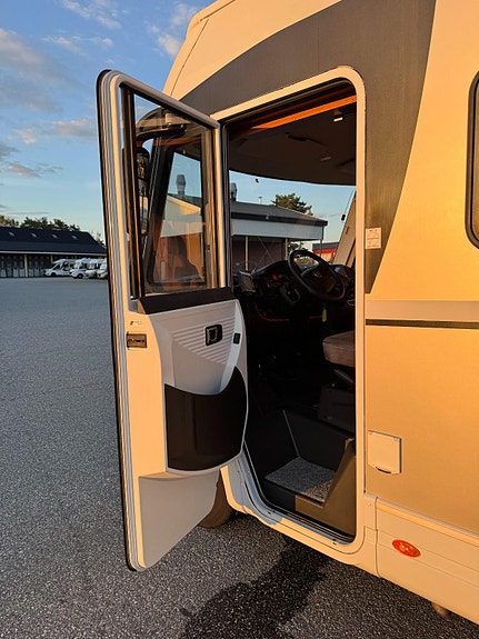 Dethleffs Esprit I 7150 Flott bil/QB/150hk/5 seter/Bør sees. 15 of 30
