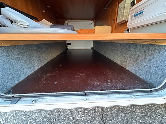 Dethleffs Esprit I 7150 Flott bil/QB/150hk/5 seter/Bør sees. 9 of 30