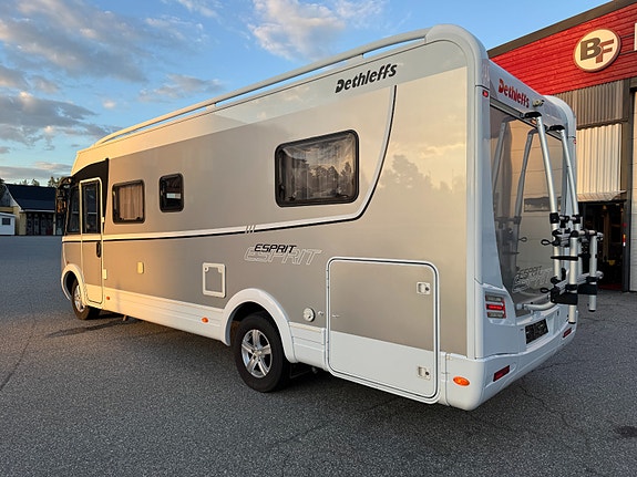 Dethleffs Esprit I 7150 Flott bil/QB/150hk/5 seter/Bør sees. 6 of 30