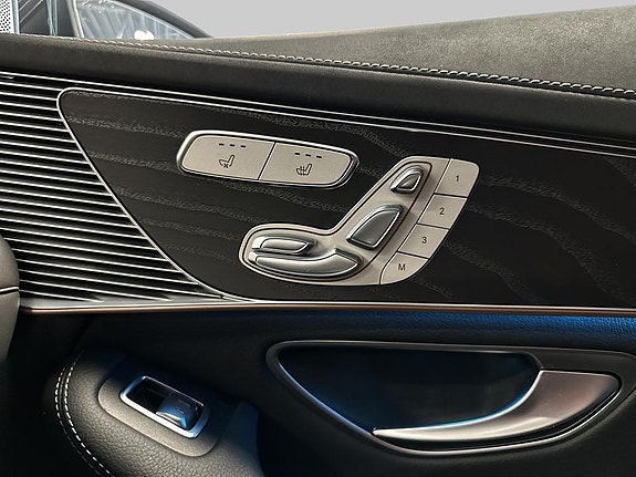 Mercedes-Benz EQC400 20 of 27