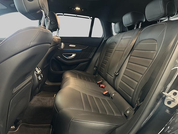 Mercedes-Benz EQC400 23 of 27