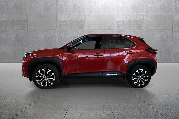 Toyota Yaris Cross 2 of 20