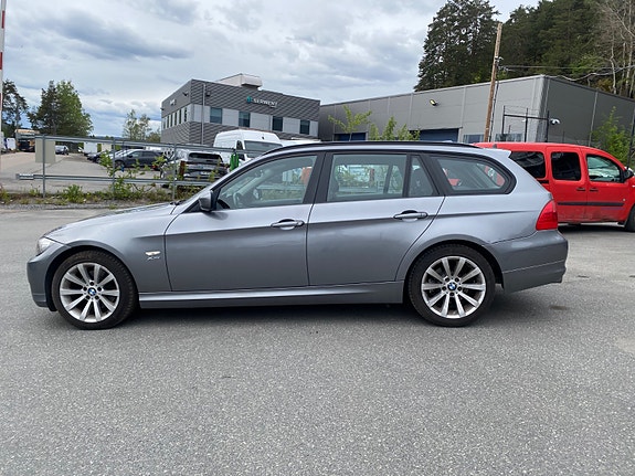 BMW 320d 8 of 30