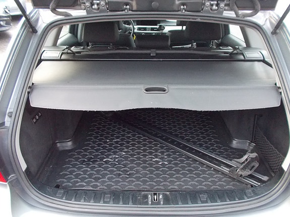 BMW 320d 12 of 30