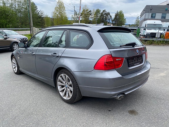 BMW 320d 11 of 30