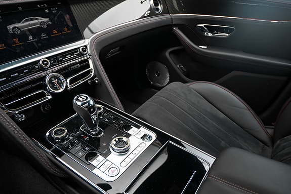Bentley Flying Spur 12 of 30