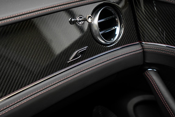 Bentley Flying Spur 29 of 30