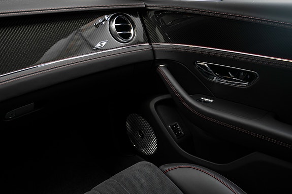 Bentley Flying Spur 30 of 30