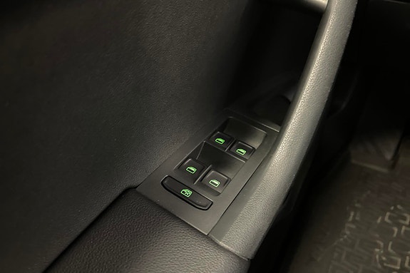 Skoda Octavia Scout 17 of 24