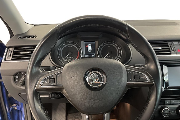 Skoda Octavia Scout 9 of 24