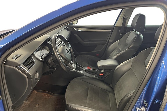 Skoda Octavia Scout 8 of 24