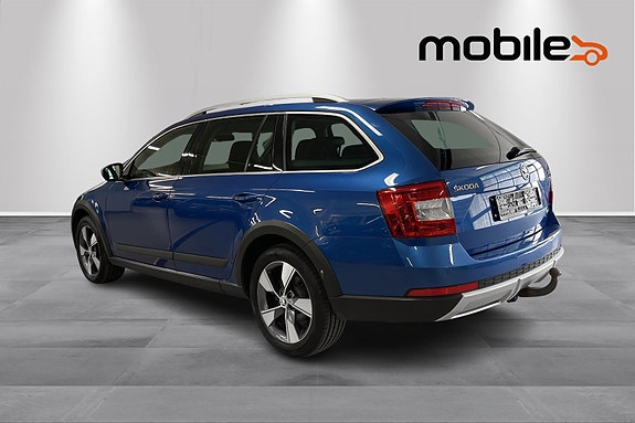 Skoda Octavia Scout 21 of 24