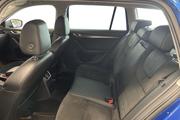 Skoda Octavia Scout 7 of 24