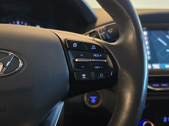 Hyundai IONIQ 22 of 30