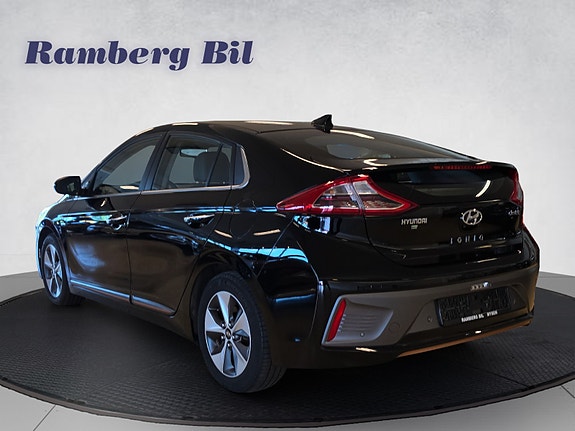 Hyundai IONIQ 3 of 30