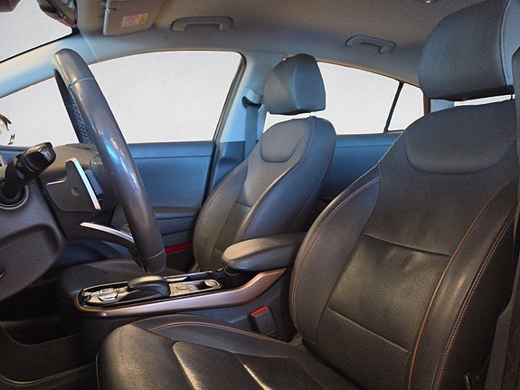 Hyundai IONIQ 10 of 30