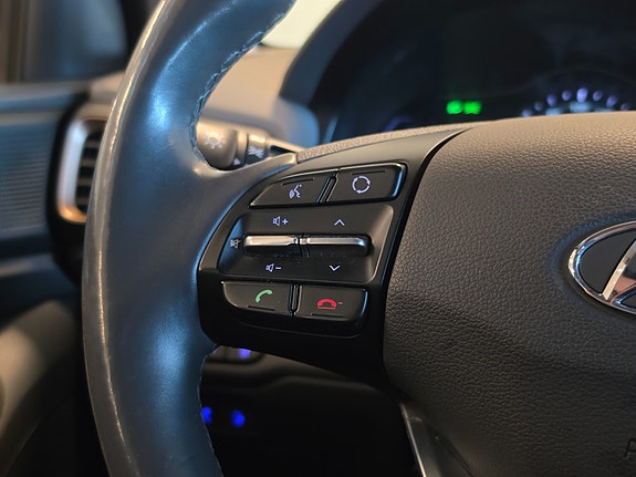 Hyundai IONIQ 21 of 30