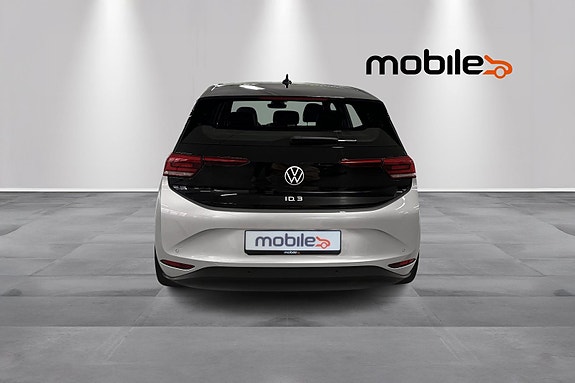 Volkswagen ID.3 4 of 23