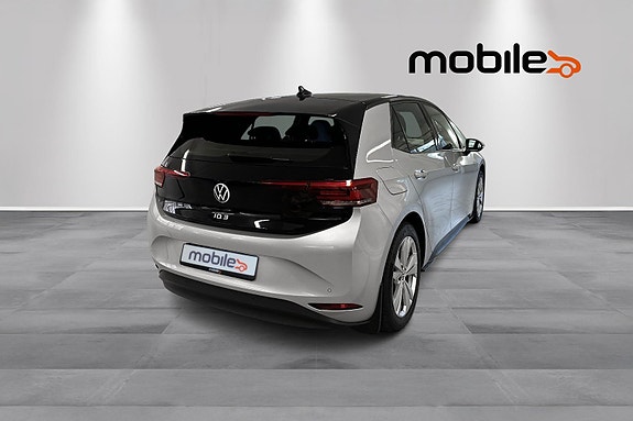 Volkswagen ID.3 3 of 23