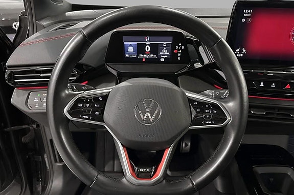 Volkswagen ID.4 GTX 9 of 15