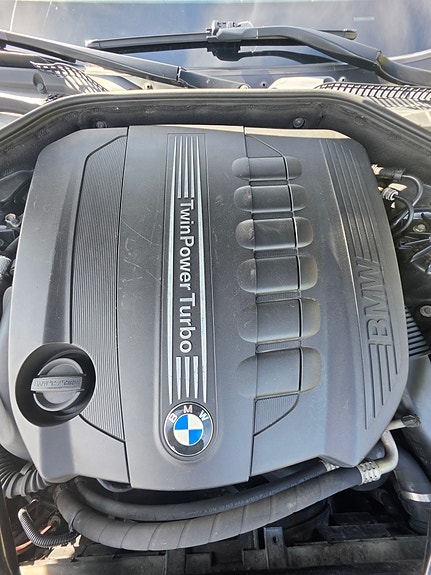 BMW 740d 24 of 30