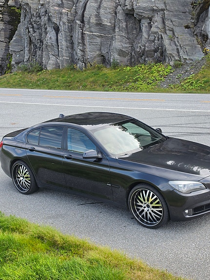 BMW 740d 12 of 30