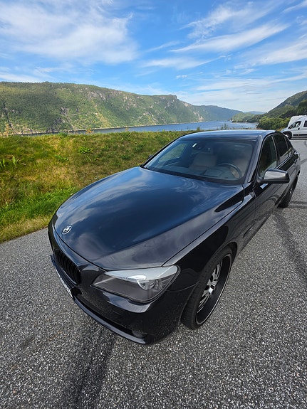 BMW 740d 13 of 30